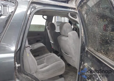 2004 Chevrolet Tahoe Ls из США, поврежденный, VIN 1GNEC13V34J323279